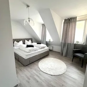 Oldtown Gallery Apartment